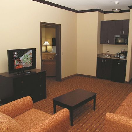 La Quinta By Wyndham Ennis Hotel Bagian luar foto