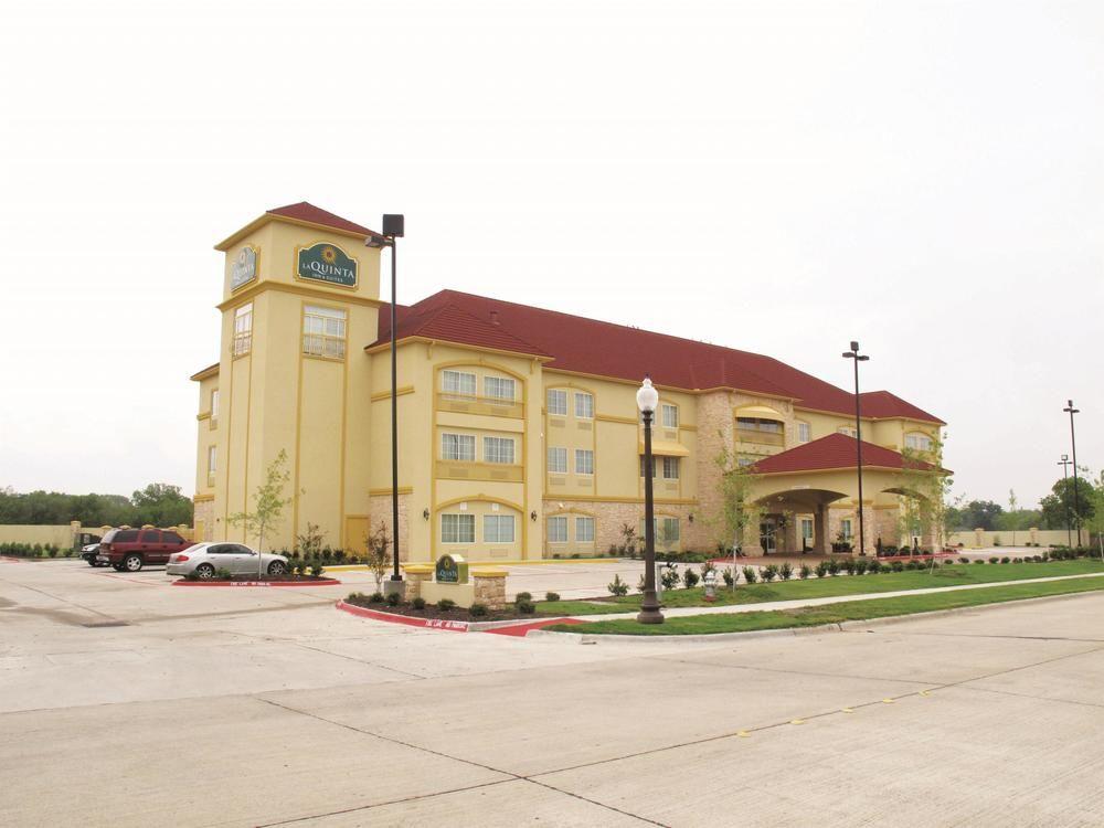 La Quinta By Wyndham Ennis Hotel Bagian luar foto