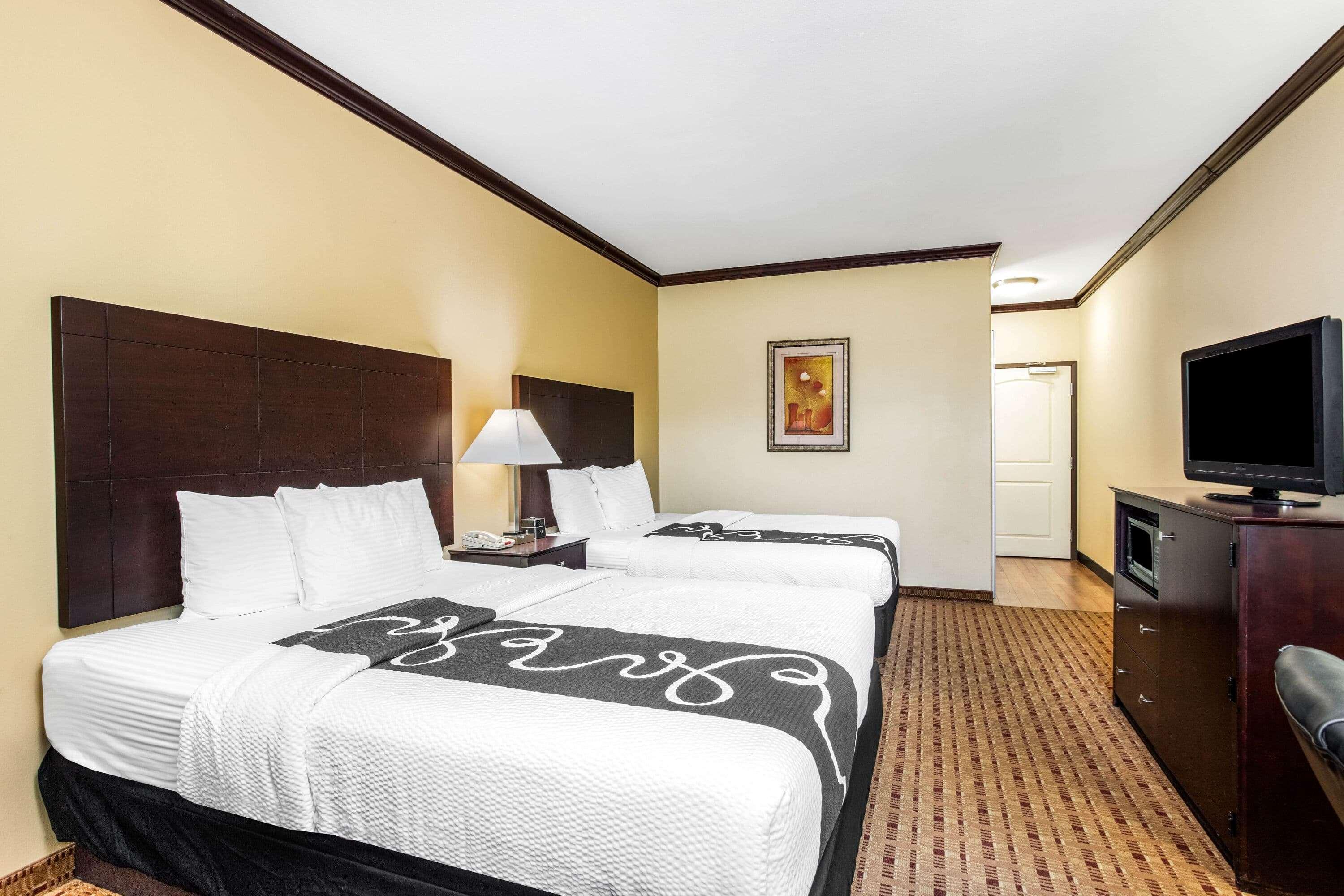 La Quinta By Wyndham Ennis Hotel Bagian luar foto