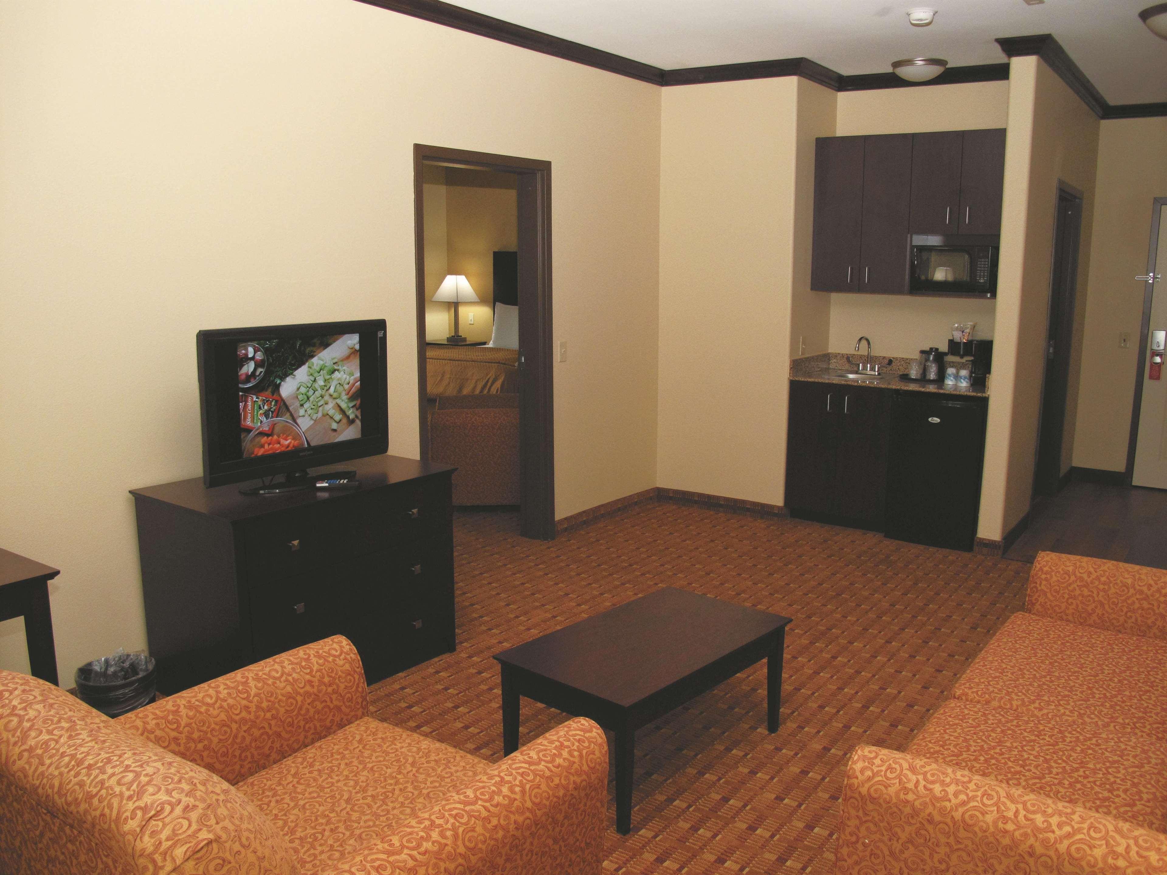 La Quinta By Wyndham Ennis Hotel Bagian luar foto