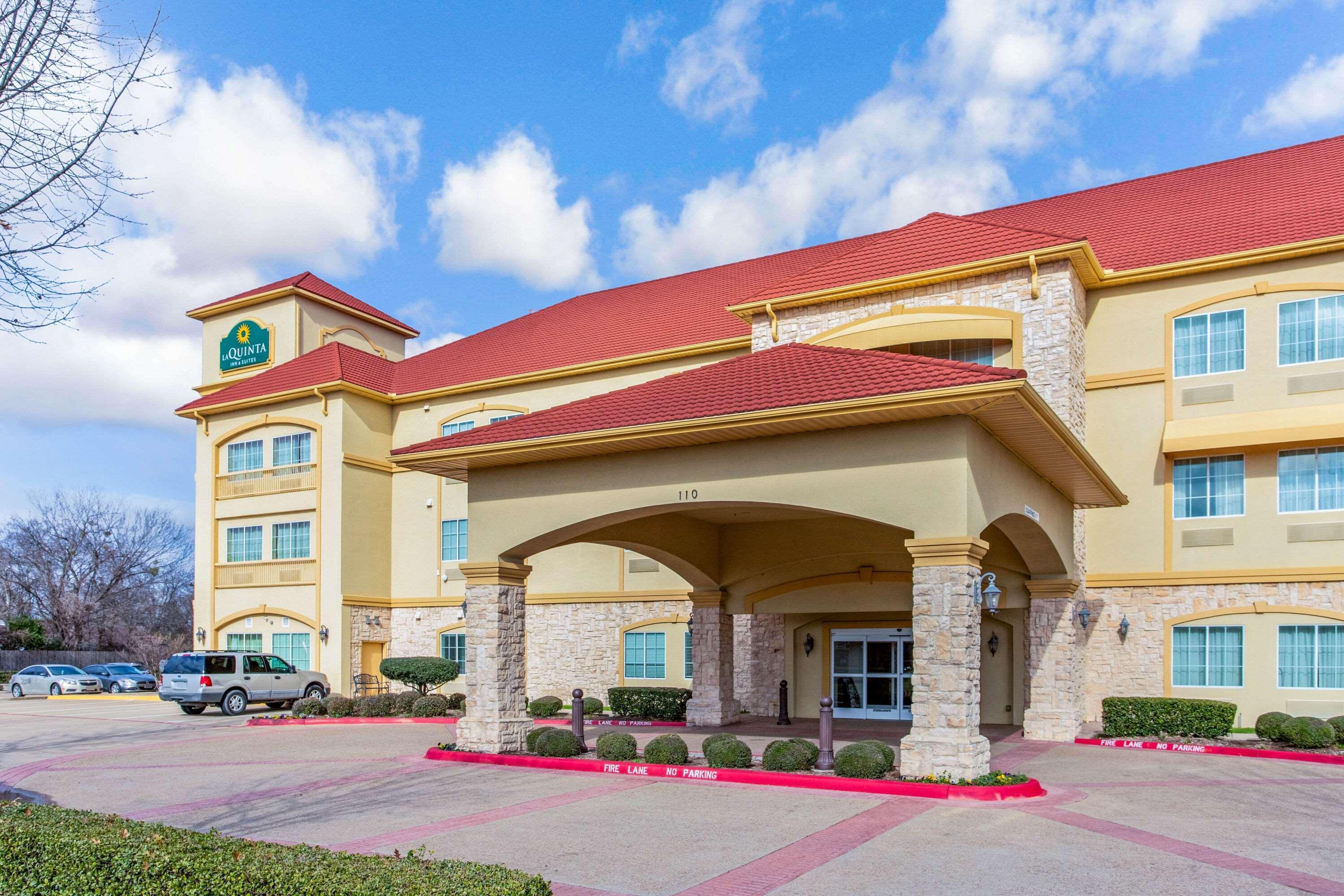 La Quinta By Wyndham Ennis Hotel Bagian luar foto